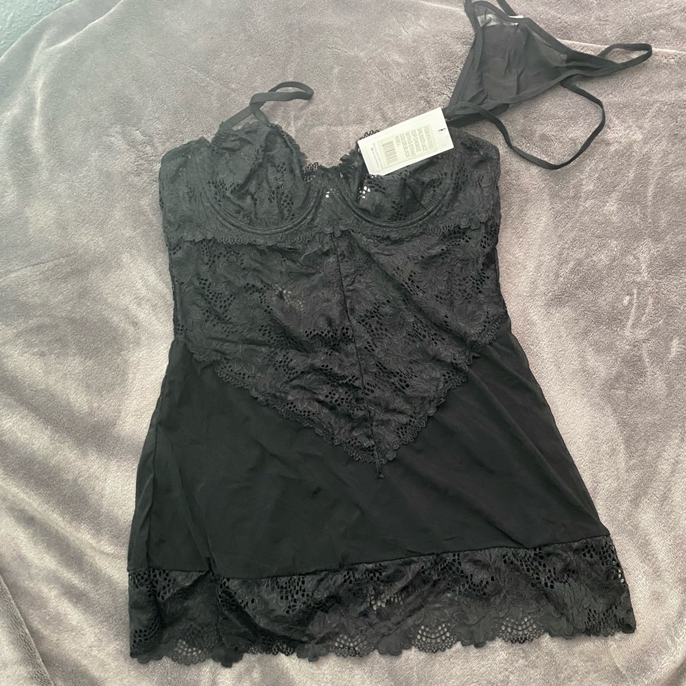 Chemise / lingerie - Picture 3 of 10